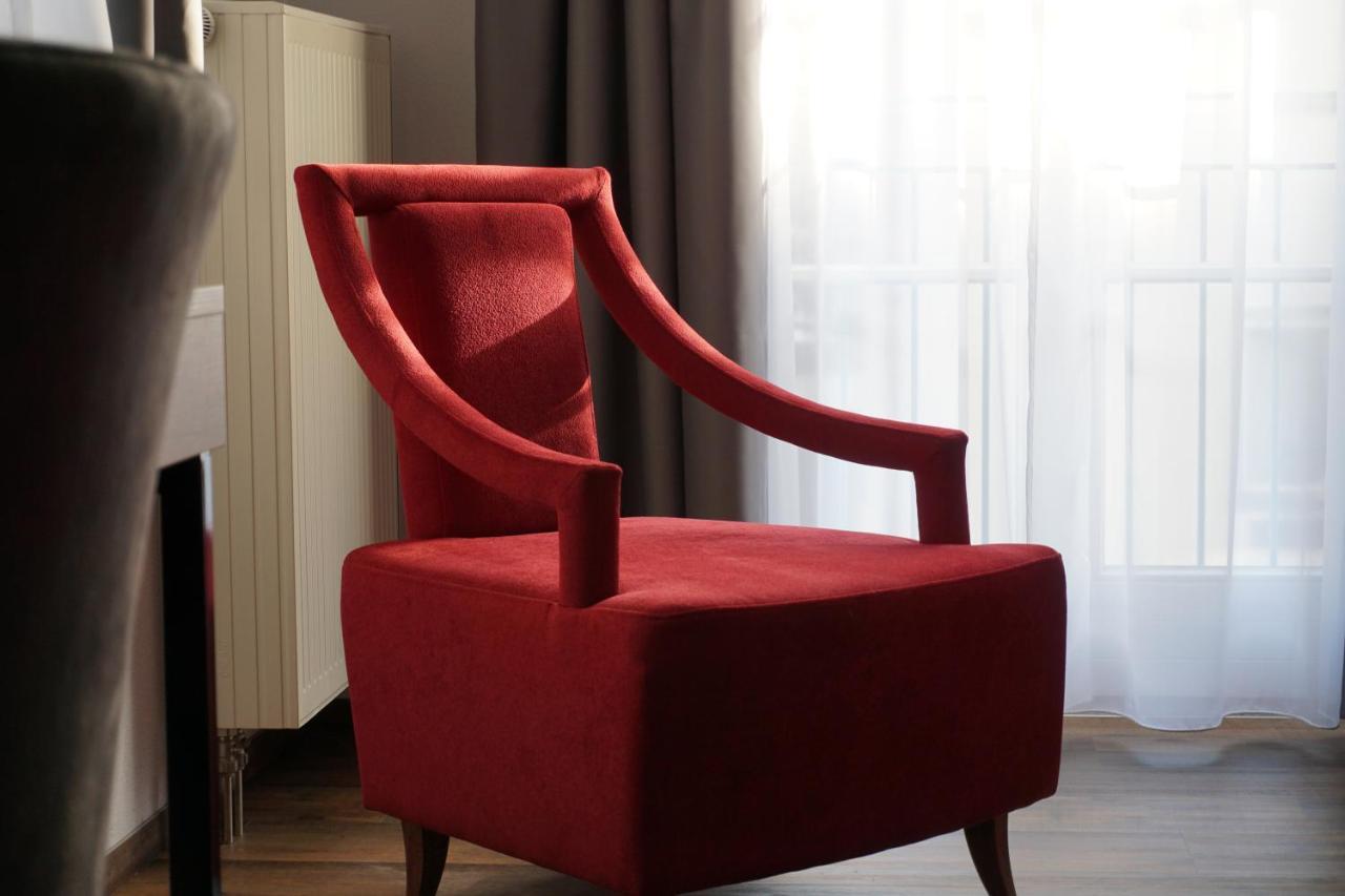 Hotel Gruener Baum Kaufbeuren Dış mekan fotoğraf
